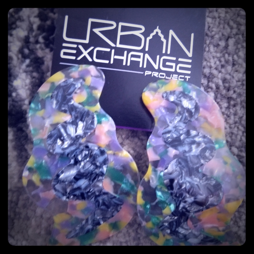 Large Earrings - image 1